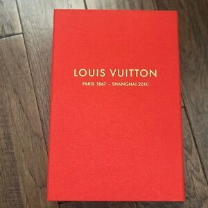 Rare Louis Vuitton VIP Pop-Up Book - Paris to Shanghai - Collectible